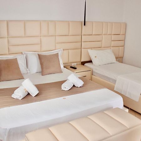 Qeparo Napolon Complex Hotell Exteriör bild