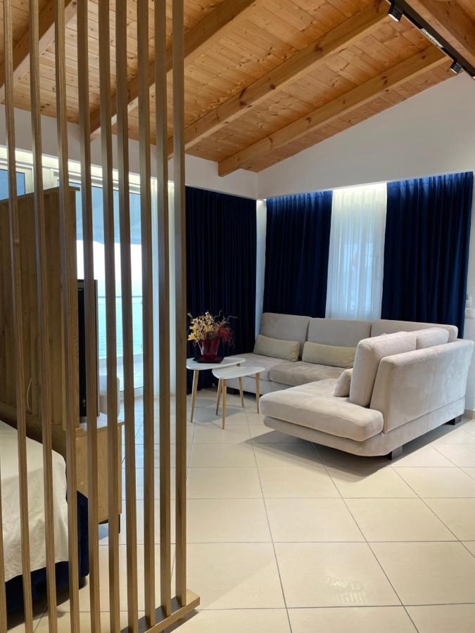 Qeparo Napolon Complex Hotell Exteriör bild