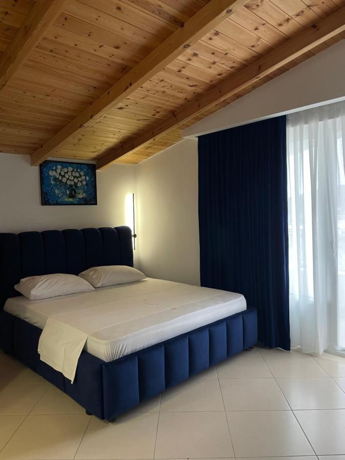 Qeparo Napolon Complex Hotell Exteriör bild