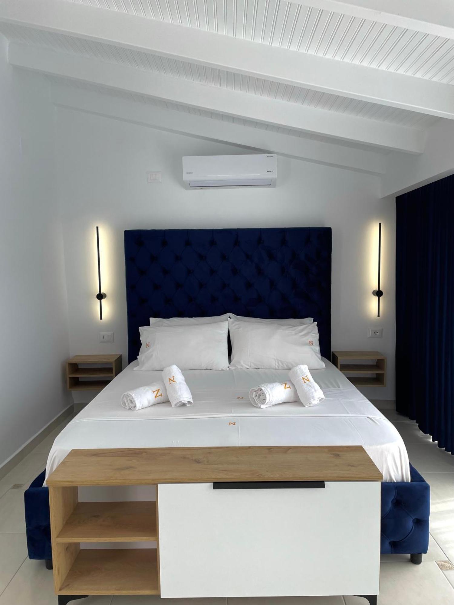 Qeparo Napolon Complex Hotell Exteriör bild
