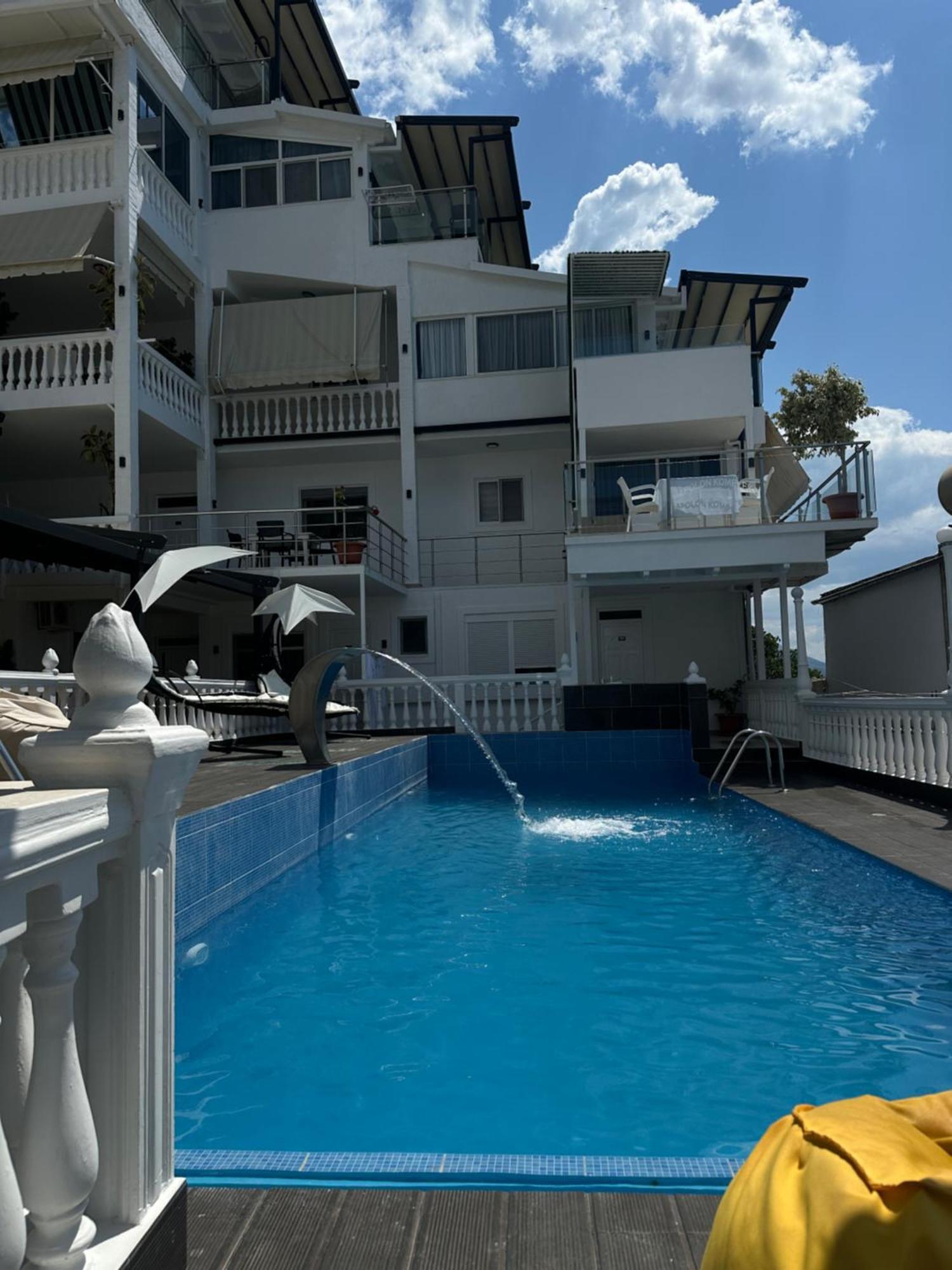 Qeparo Napolon Complex Hotell Exteriör bild