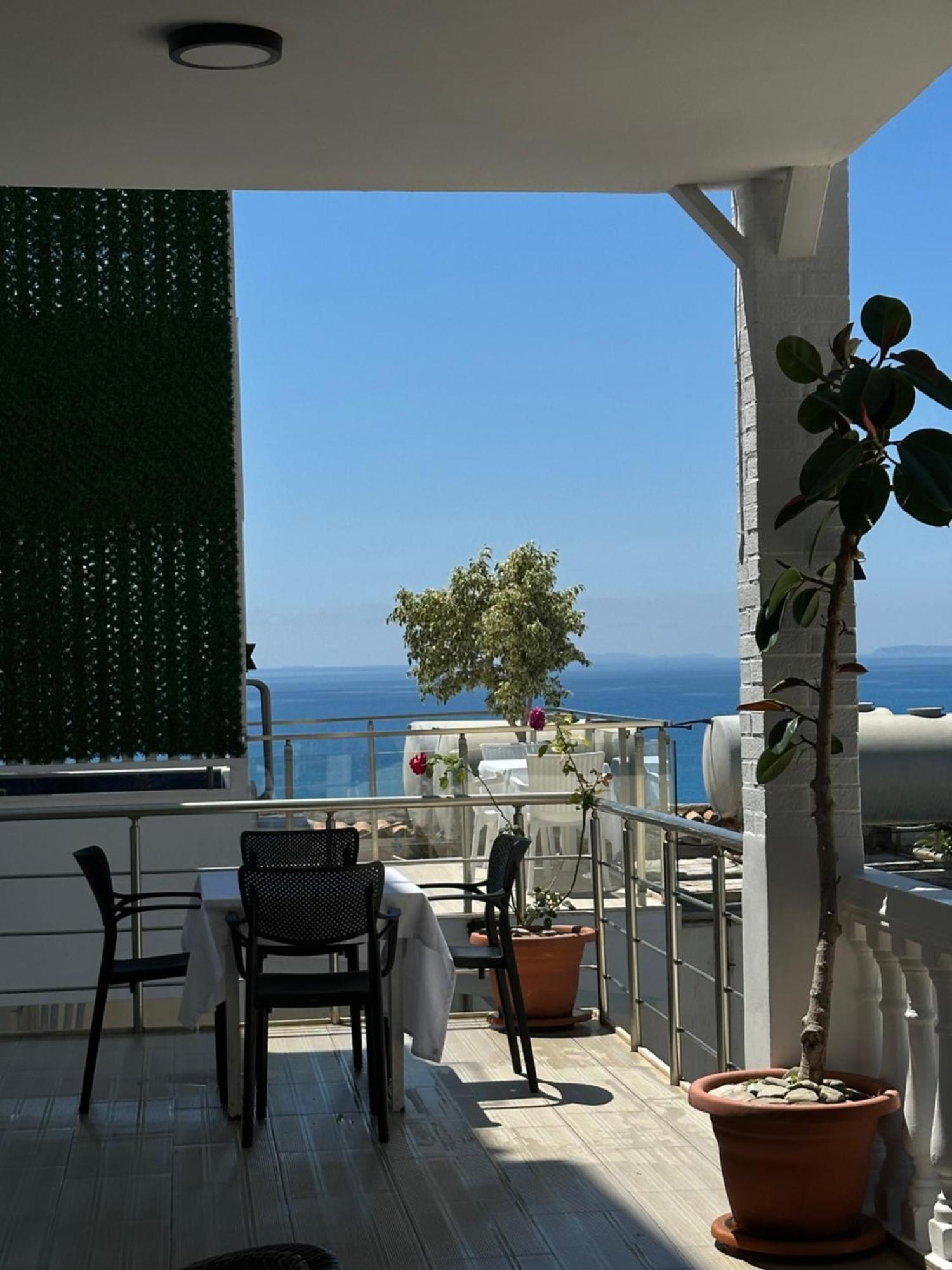 Qeparo Napolon Complex Hotell Exteriör bild